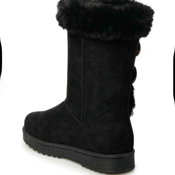 Black Winter Boots with Fur Trim and Rubber Sole - Picture 5 of 7